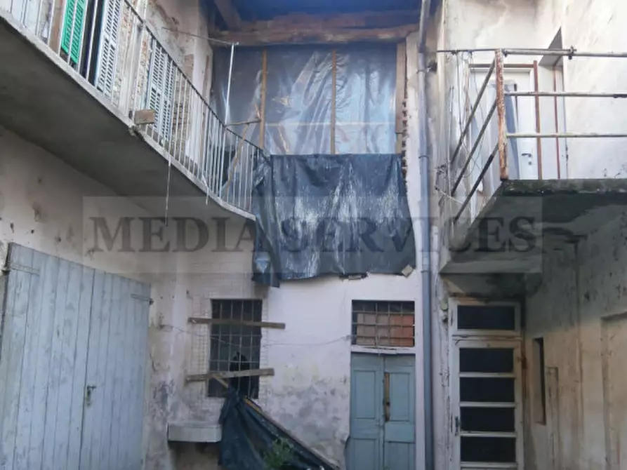 Immagine 20 di Palazzo in vendita  in coros Cavour n° 87 a Garlasco