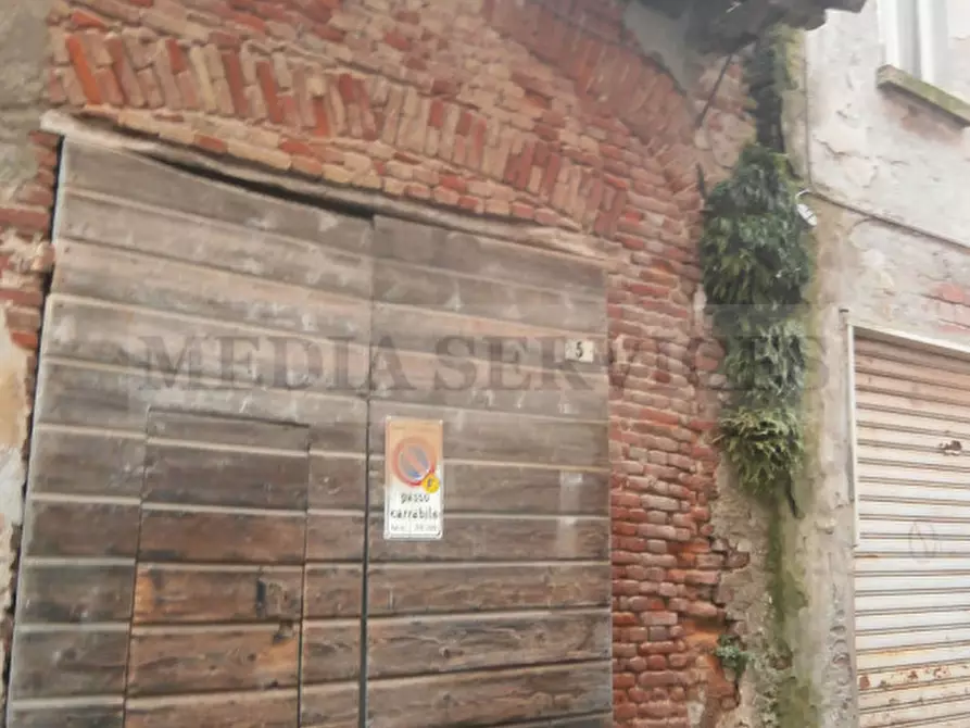Immagine 24 di Palazzo in vendita  in coros Cavour n° 87 a Garlasco