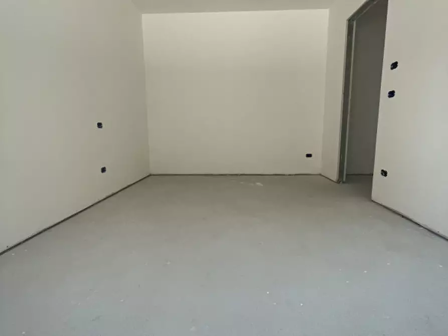 Immagine 10 di Appartamento in vendita  in via cervel a Cordenons