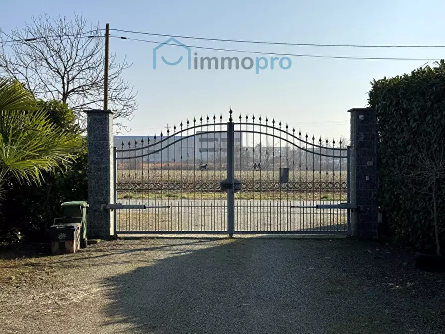 Immagine 25 di Appartamento in vendita  in Via delle Nocette a Busano