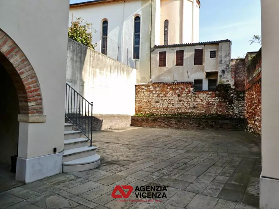 Immagine 2 di Casa indipendente in vendita  in ponte degli angeli a Vicenza