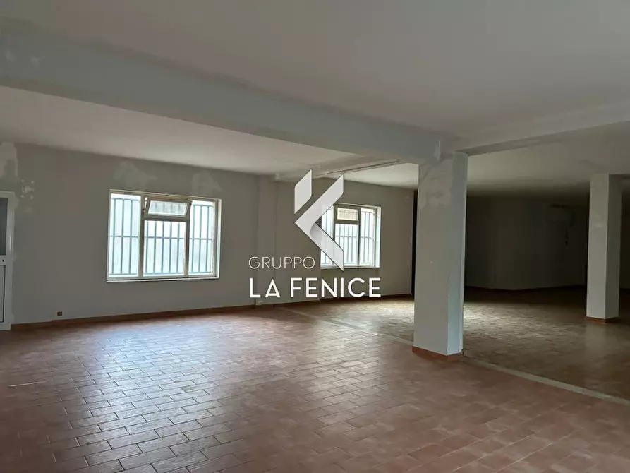 Immagine 26 di Negozio in vendita  in via Mafalda di Savoia a Locorotondo