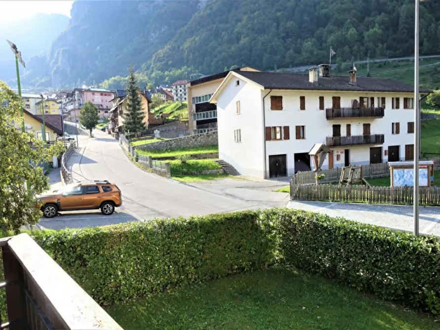 Immagine 11 di Casa indipendente in vendita  in Via Belluno 3 a Forni Avoltri