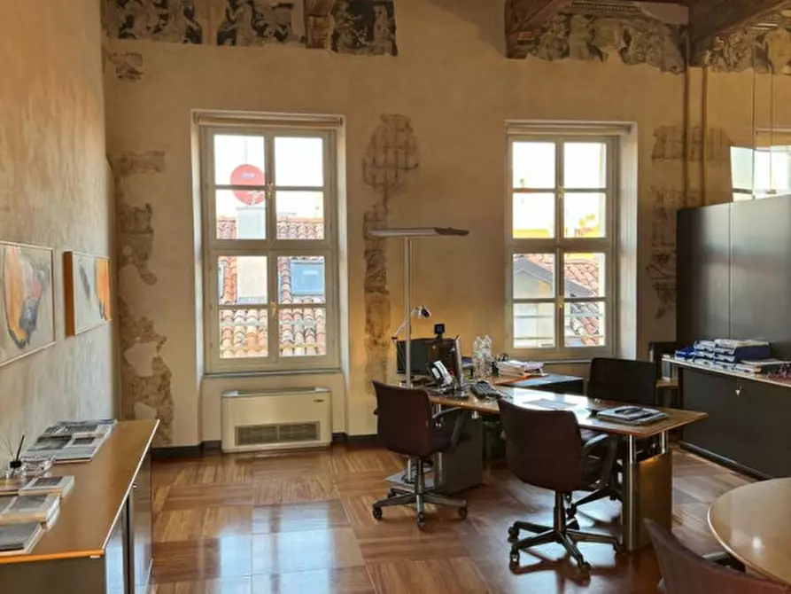 Immagine 2 di Ufficio in affitto  in via vittorio emanuele a Alba