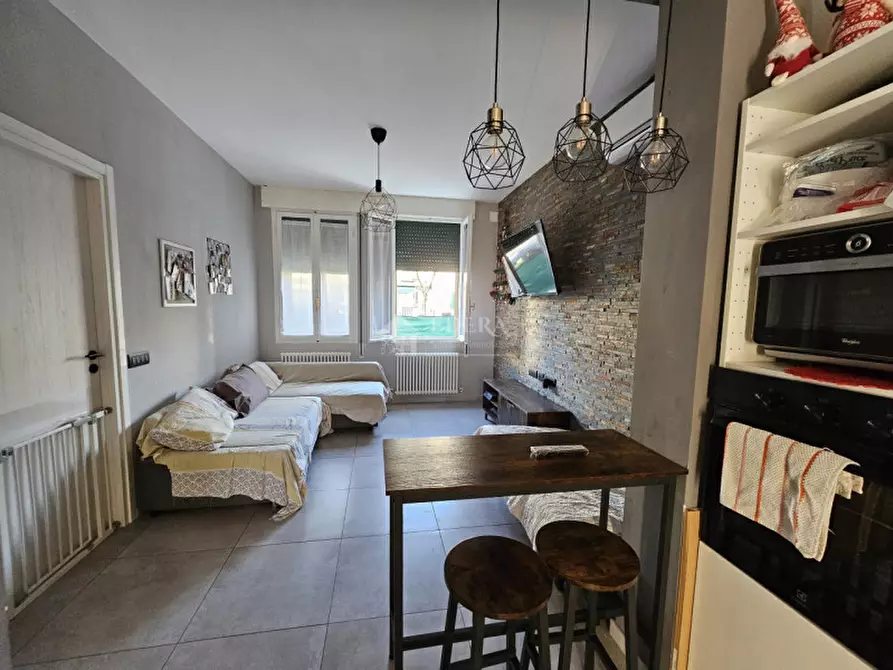 Immagine 1 di Casa bifamiliare in vendita  in Viale Colli Euganei a Battaglia Terme