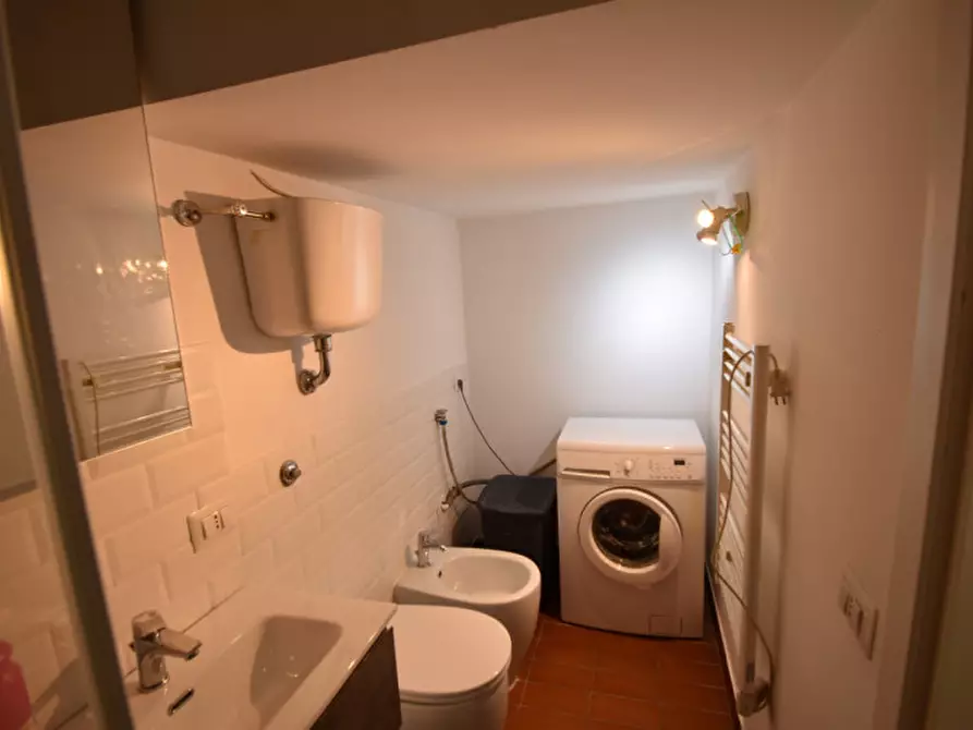 Immagine 11 di Loft/Open space in affitto  in VIA NICOLA FABRIZI a Roma