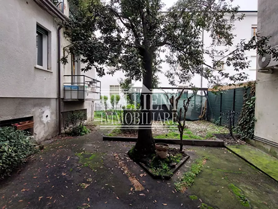 Immagine 15 di Casa bifamiliare in affitto  in VIA RIELLO a Vicenza