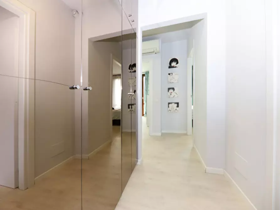 Immagine 26 di Appartamento in vendita  in Via Giovanni Pierluigi da Palestrina 10 a Besana In Brianza