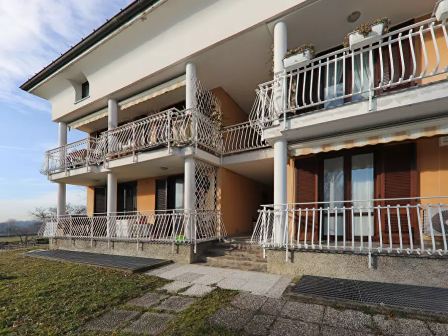 Immagine 31 di Appartamento in vendita  in Via Giovanni Pierluigi da Palestrina 10 a Besana In Brianza