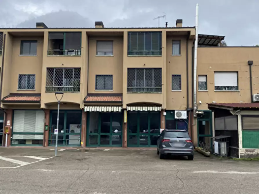 Immagine 2 di Laboratorio in vendita  in via andrea costa a Pianoro