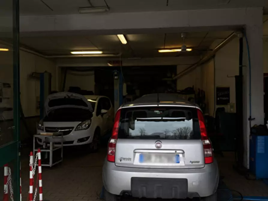 Immagine 6 di Laboratorio in vendita  in via andrea costa a Pianoro