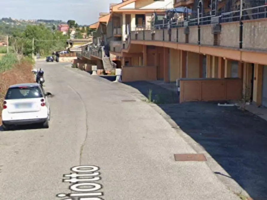 Immagine 1 di Appartamento in vendita  in Via Giotto a Guidonia Montecelio