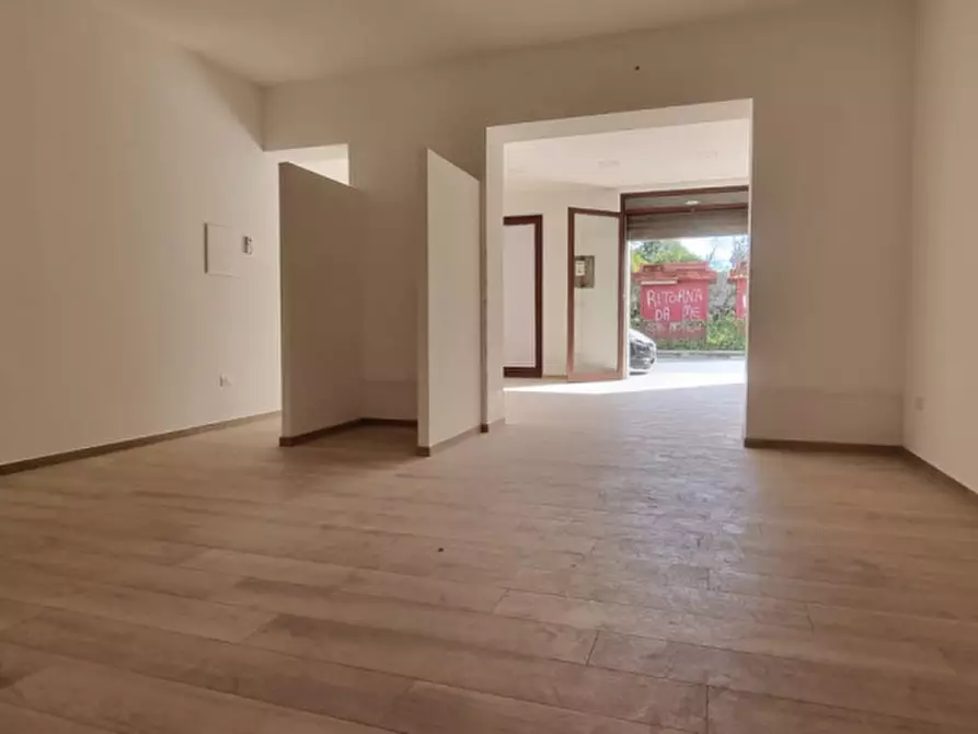 Immagine 3 di Negozio in affitto  in Via Nazionale, 34 a San Filippo Del Mela