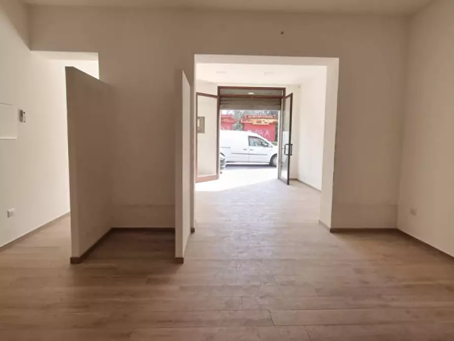 Immagine 5 di Negozio in affitto  in Via Nazionale, 34 a San Filippo Del Mela