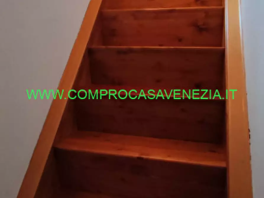 Immagine 8 di Villetta a schiera in vendita  in Via CAL DEI VIAZ a Tambre