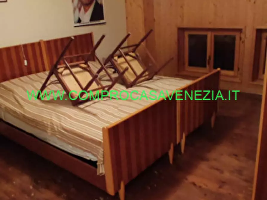 Immagine 10 di Villetta a schiera in vendita  in Via CAL DEI VIAZ a Tambre