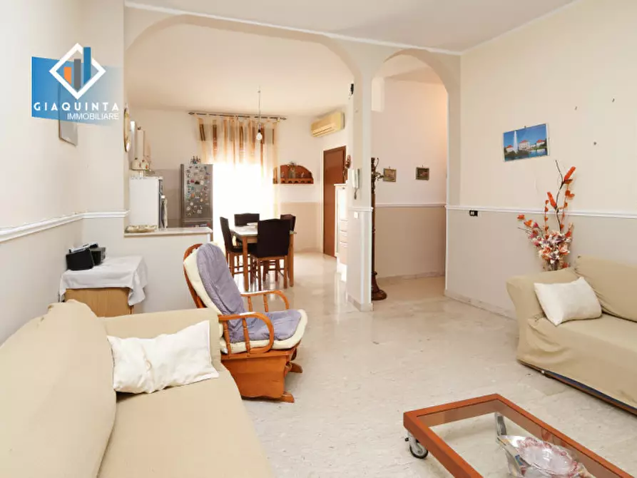 Immagine 6 di Casa indipendente in vendita  in via Vittorio Veneto n.152 a Ramacca