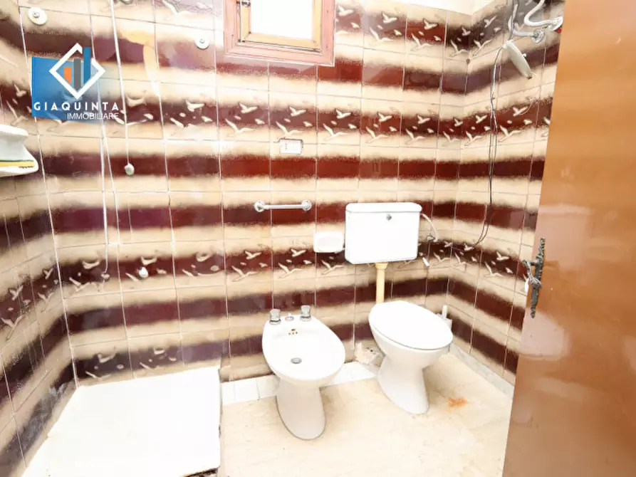 Immagine 12 di Casa indipendente in vendita  in via Vittorio Veneto n.152 a Ramacca