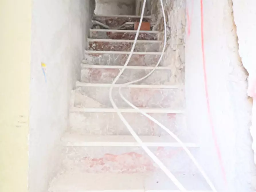 Immagine 13 di Casa indipendente in vendita  in via Salita dei Bronchi n.38 a Palagonia