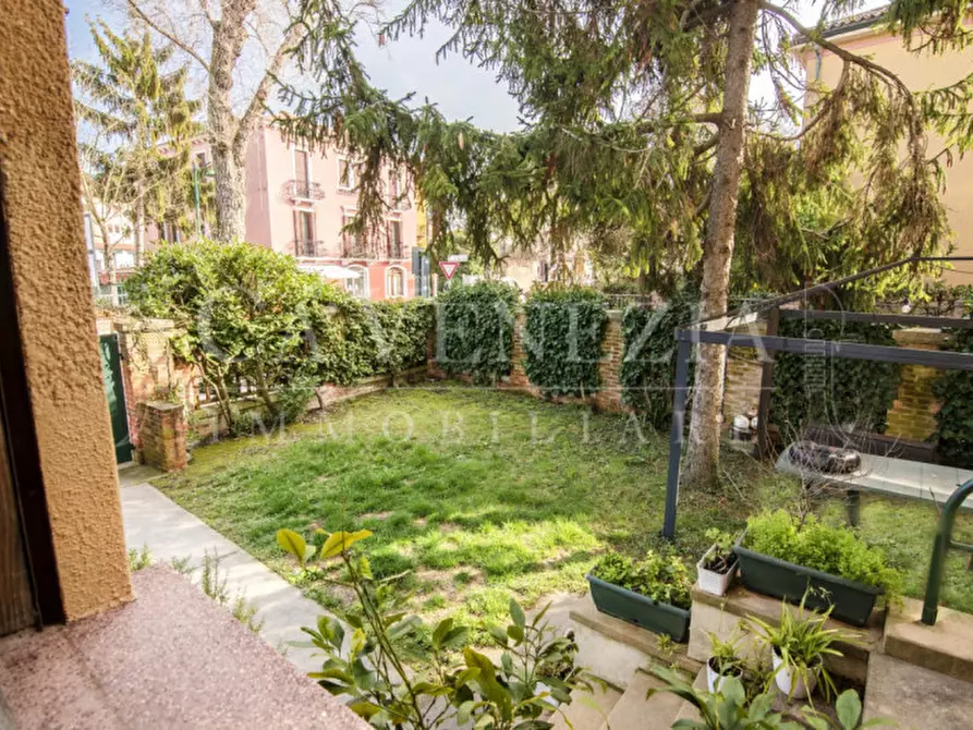 Immagine 6 di Appartamento in vendita  a Venezia