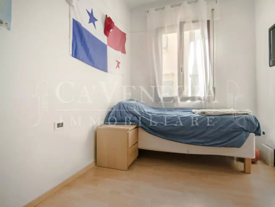 Immagine 11 di Appartamento in vendita  a Venezia