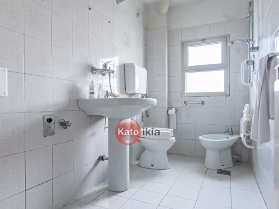 Immagine 7 di Casa bifamiliare in vendita  in Viale Italia a Creazzo