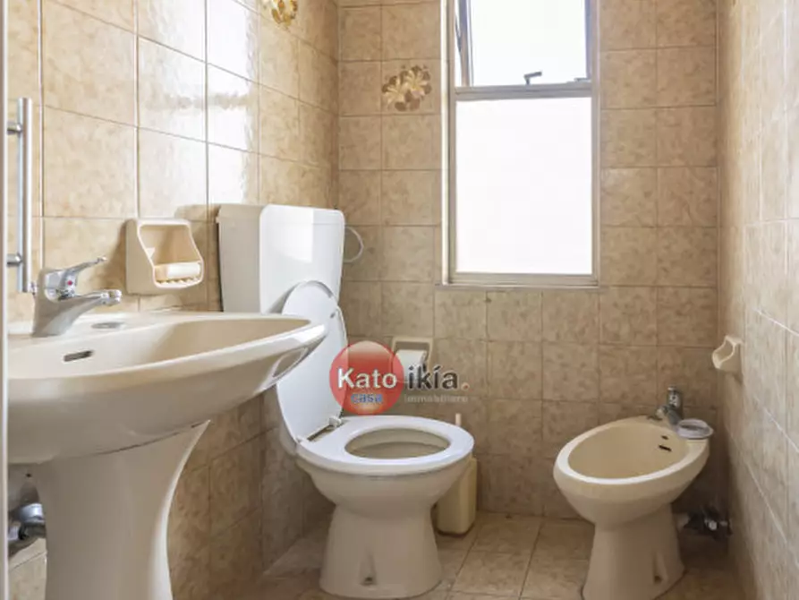 Immagine 10 di Casa bifamiliare in vendita  in Viale Italia a Creazzo