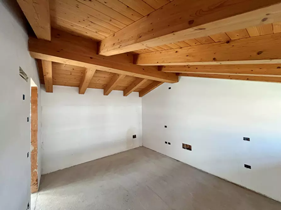 Immagine 10 di Villetta a schiera in vendita  a Castelfranco Veneto