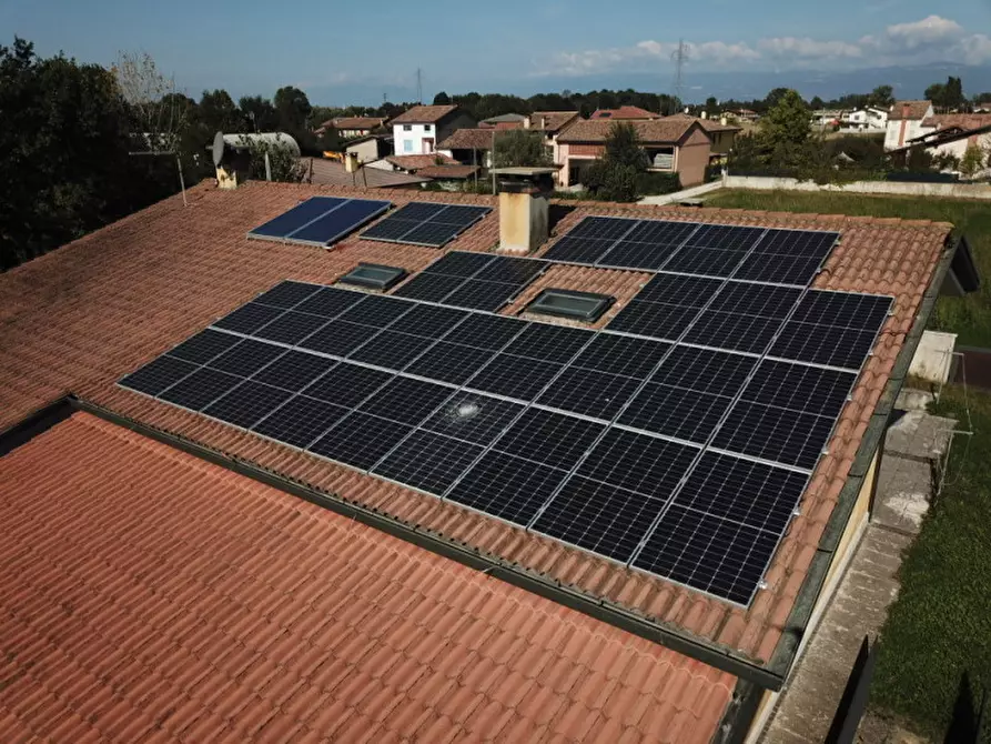 Immagine 2 di Villa in vendita  a San Giorgio In Bosco