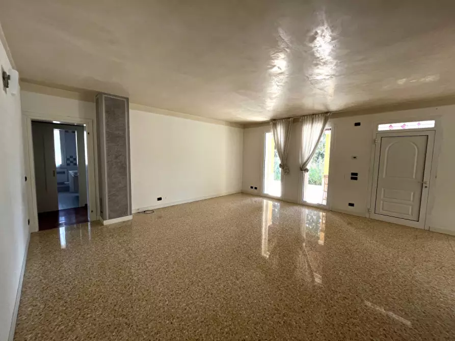 Immagine 16 di Villa in vendita  a San Giorgio In Bosco