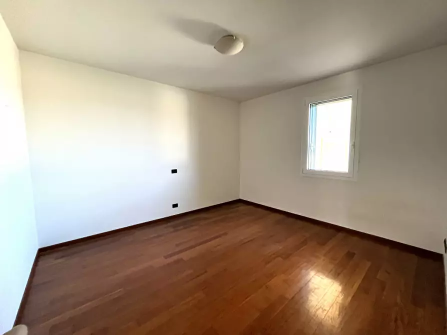 Immagine 19 di Villa in vendita  a San Giorgio In Bosco