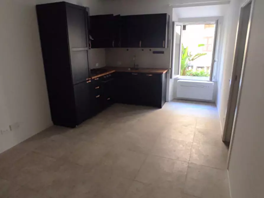 Immagine 3 di Appartamento in affitto  in via Goffredo Mameli a Roma