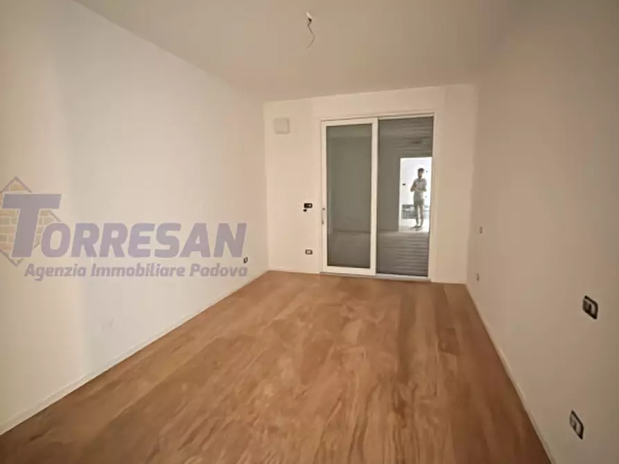 Immagine 10 di Appartamento in vendita  in via savonarola a Padova