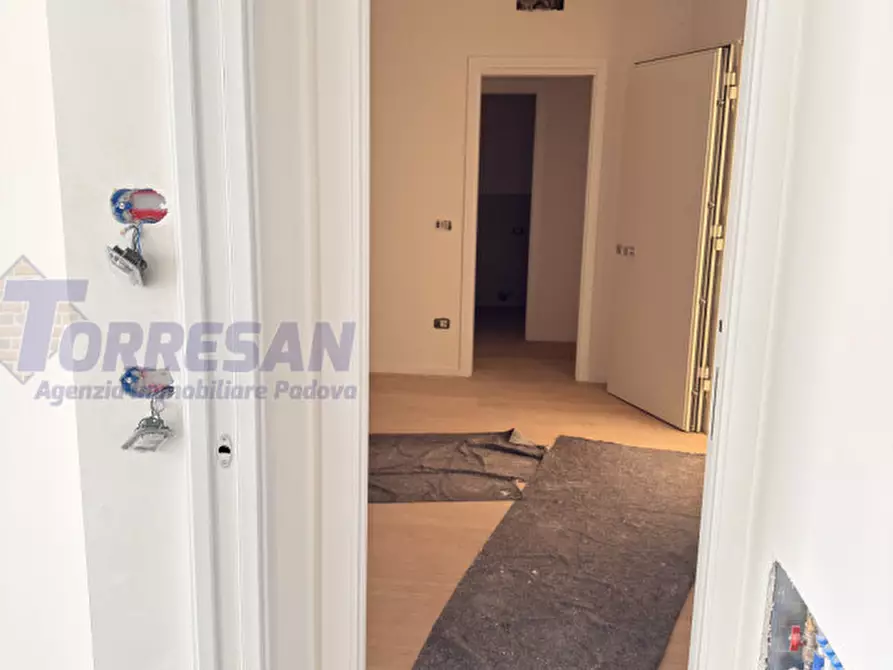 Immagine 13 di Appartamento in vendita  in via savonarola a Padova