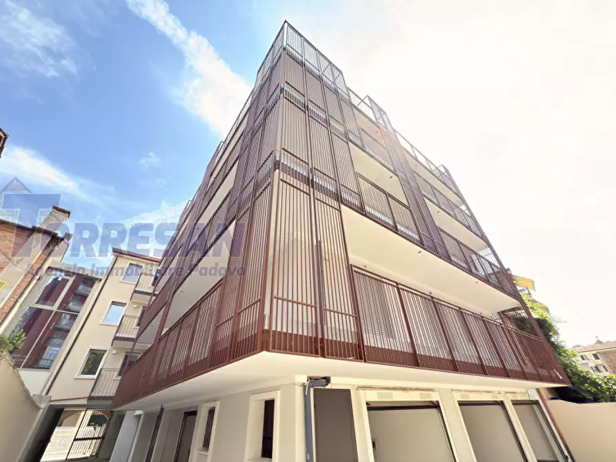 Immagine 19 di Appartamento in vendita  in via savonarola a Padova