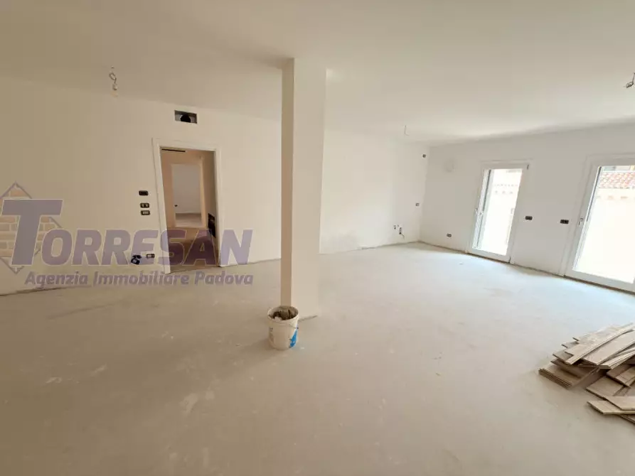 Immagine 5 di Appartamento in vendita  in via savonarola a Padova