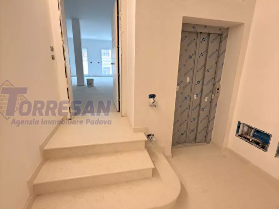 Immagine 23 di Appartamento in vendita  in via savonarola a Padova