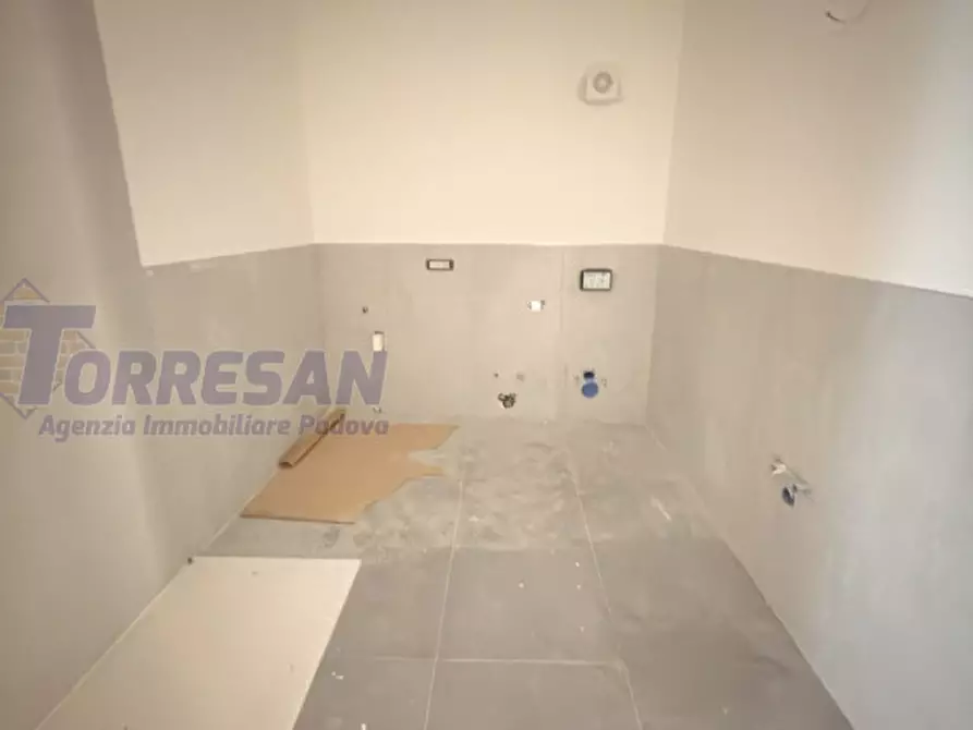 Immagine 25 di Appartamento in vendita  in via savonarola a Padova