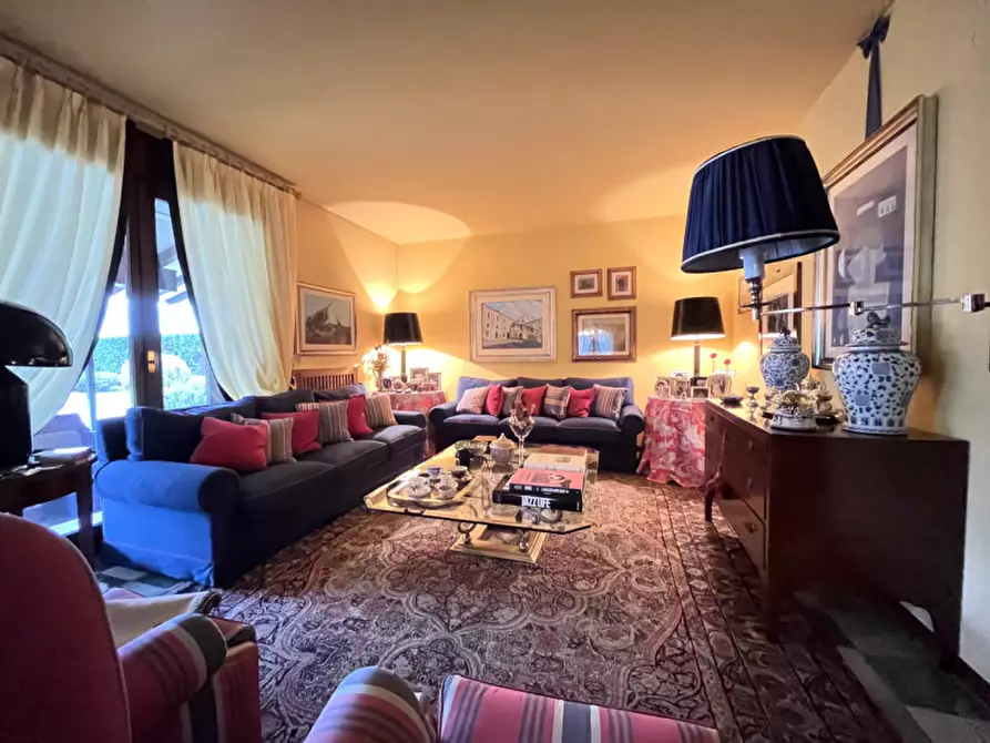 Immagine 9 di Villa in vendita  a Bassano Del Grappa