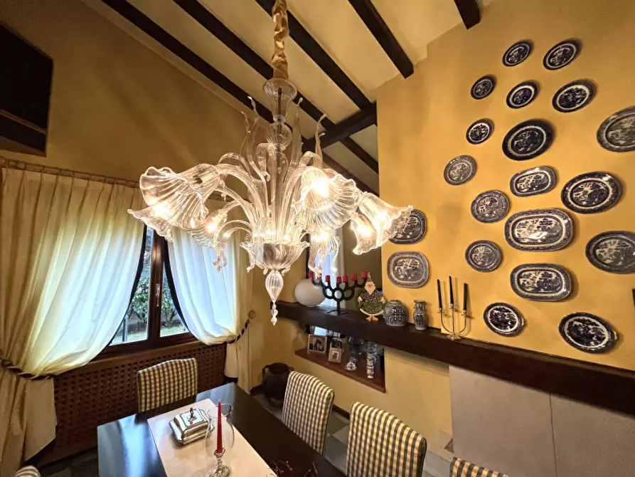 Immagine 13 di Villa in vendita  a Bassano Del Grappa