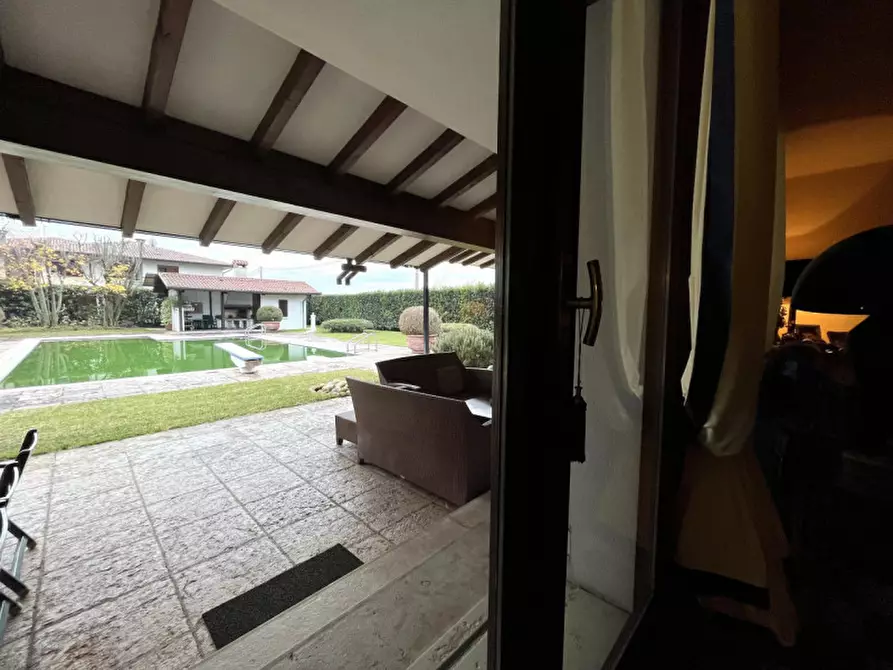 Immagine 19 di Villa in vendita  a Bassano Del Grappa