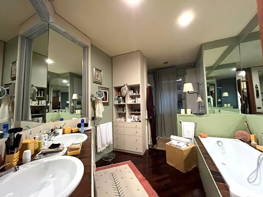 Immagine 31 di Villa in vendita  a Bassano Del Grappa