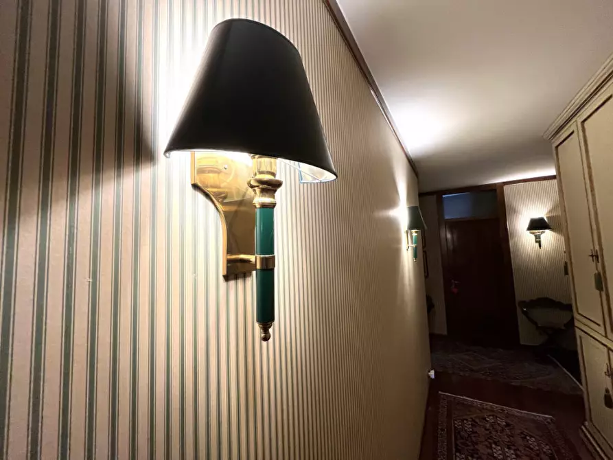 Immagine 33 di Villa in vendita  a Bassano Del Grappa