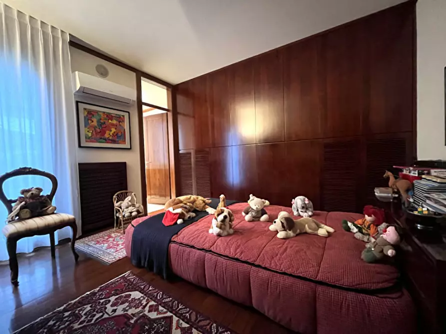 Immagine 42 di Villa in vendita  a Bassano Del Grappa