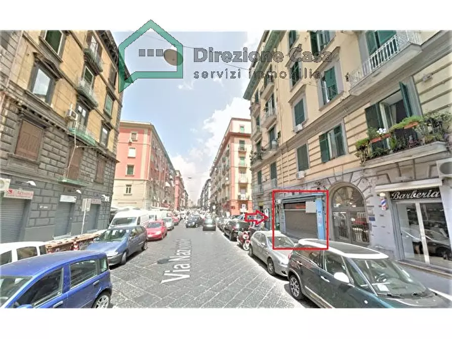 Immagine 1 di Negozio in affitto  in Via Nazionale a Napoli