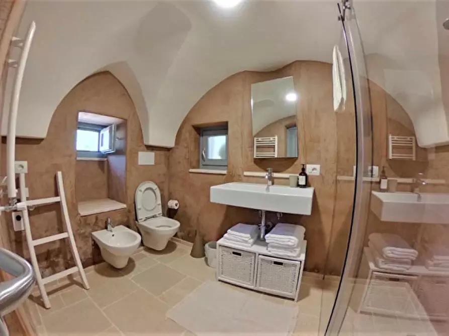 Immagine 46 di Rustico / casale in vendita  in KLAK a Fasano