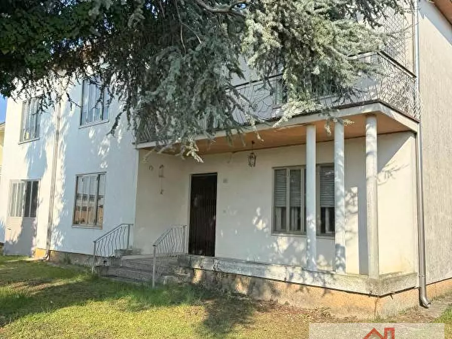Immagine 1 di Casa indipendente in vendita  a Volpago Del Montello