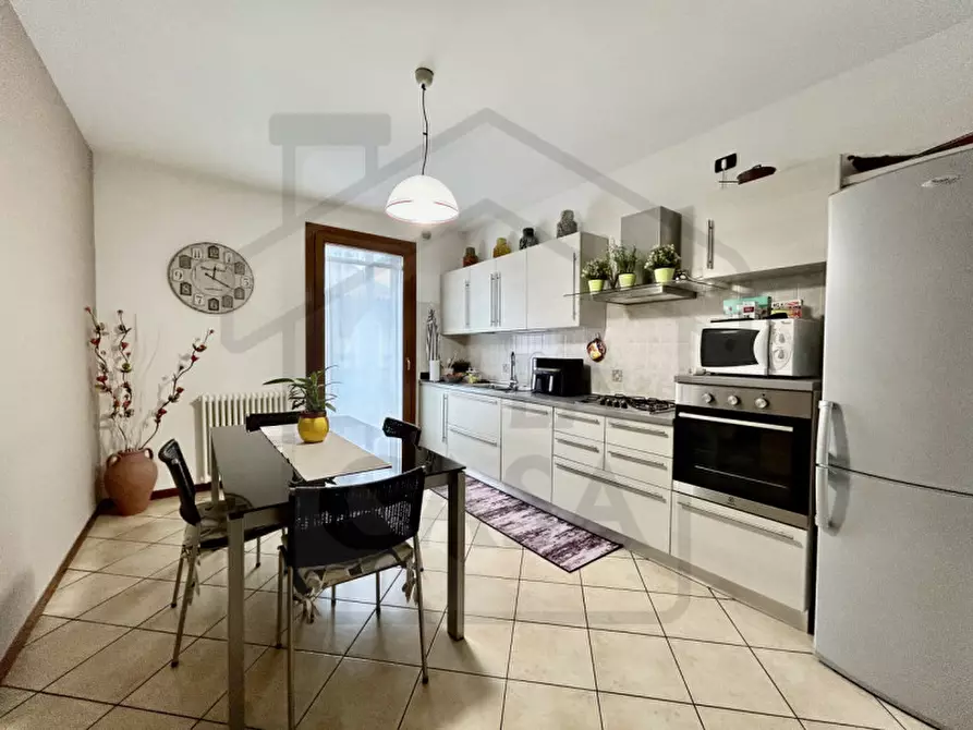 Immagine 5 di Appartamento in vendita  in Via Rocca Pendice a Abano Terme