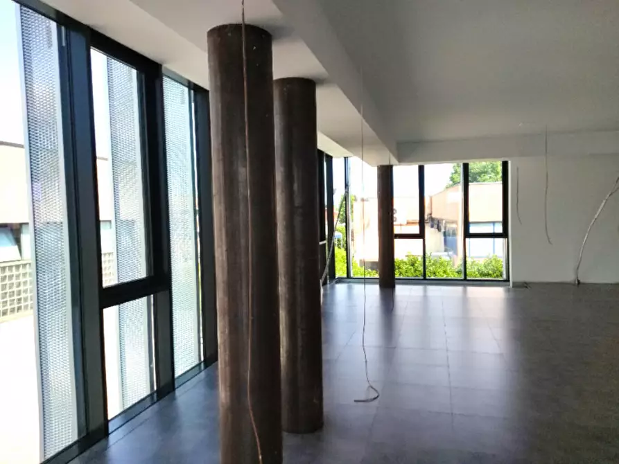 Immagine 8 di Ufficio in affitto  a Castelfranco Veneto