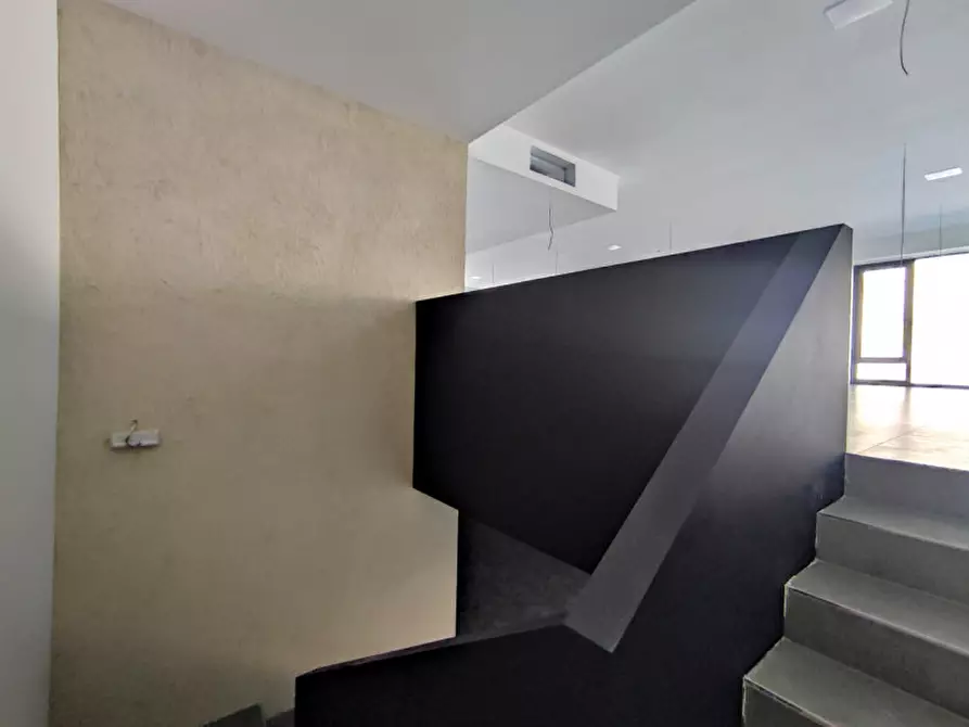 Immagine 12 di Ufficio in affitto  a Castelfranco Veneto